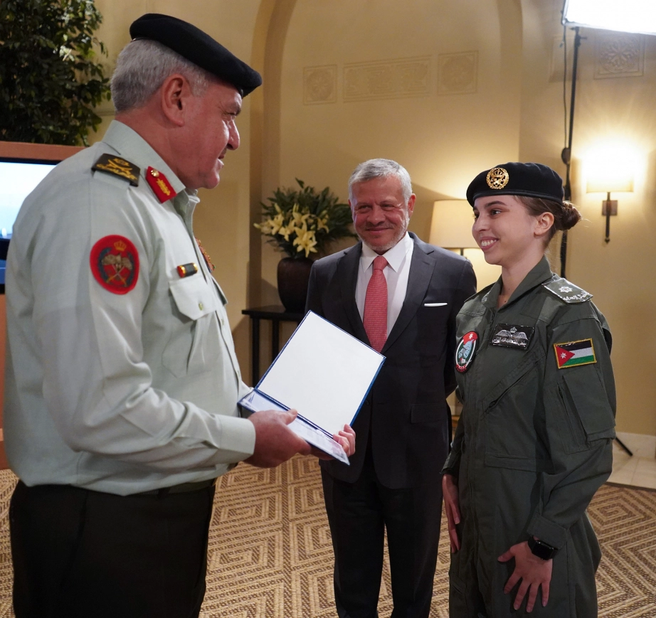 Presenting Princess Salma bint Abdullah II with her wings upon ...